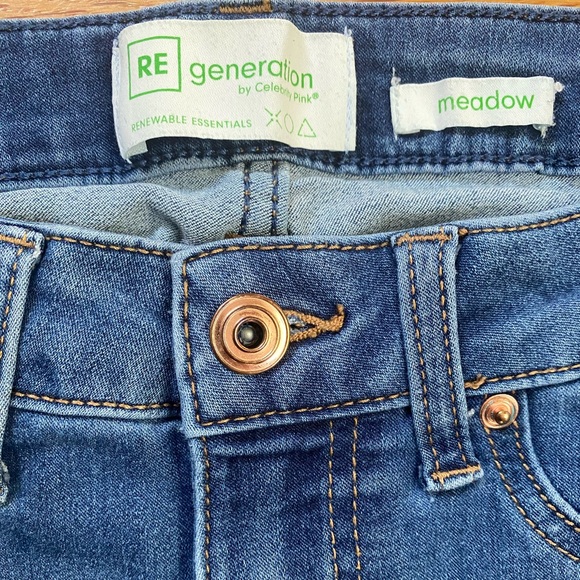 RE Generation by Celebrity Pink “meadow” - Picture 2 of 4